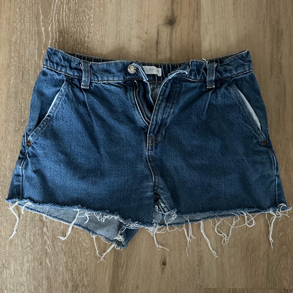 Zara girls cut jean shorts 💙